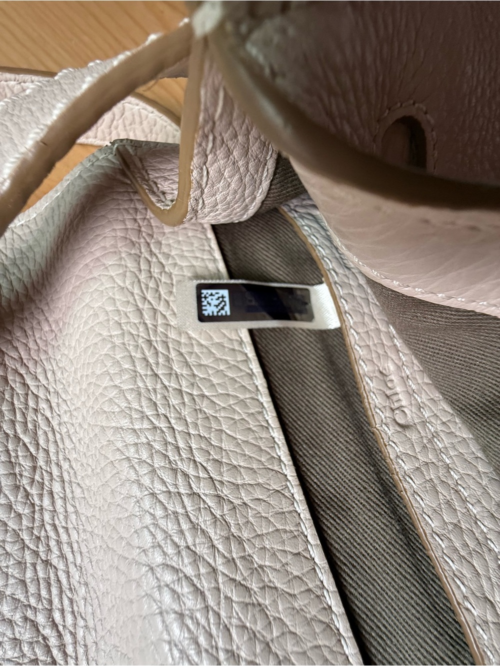 Chloé Off-White Pebbled Leather Crossbody Saddle Bag - Picture 5 of 9